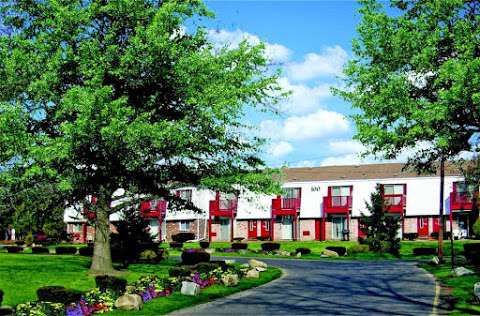 Chestnut Lane Apartments Chestnut Lane Apartments